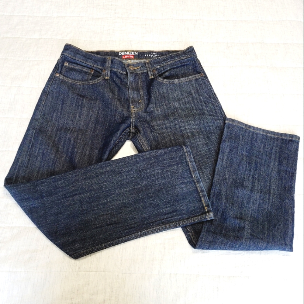 Denizen Levi's 218 Straight Fit Jeans